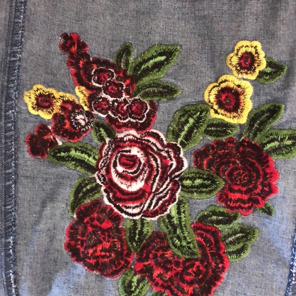 Vintage Blue Jean Jacket With Embroidered Flowers - Picture 7 of 7